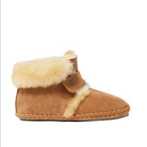 Toddler LL Bean Shearling moccasins 7-8